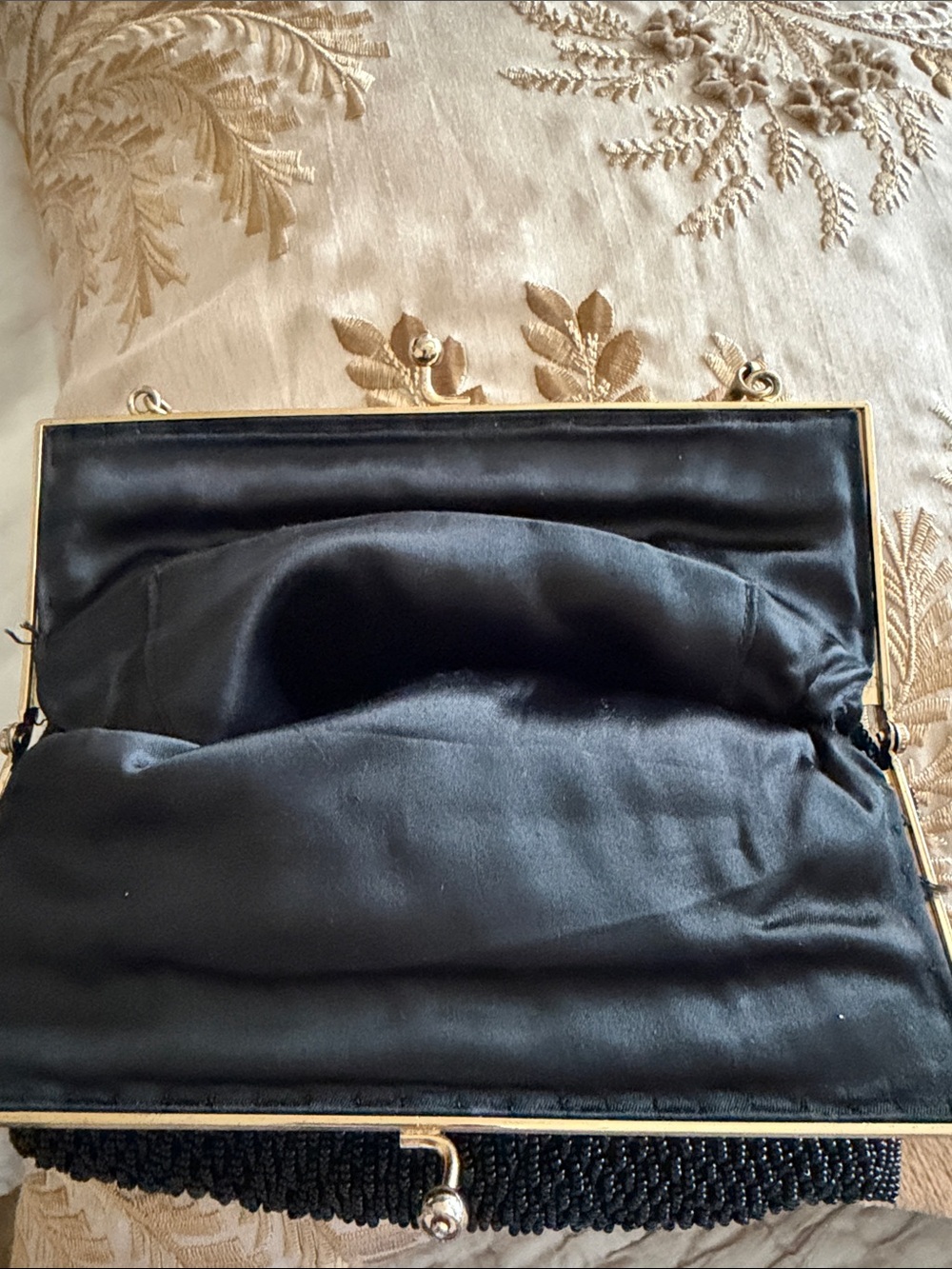 Elegant vintage Black Beaded evening bag - Picture 10 of 16